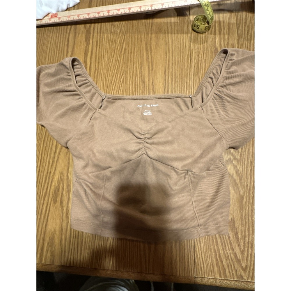 American Eagle Beige V Neck Puff Sleeve Crop Top S